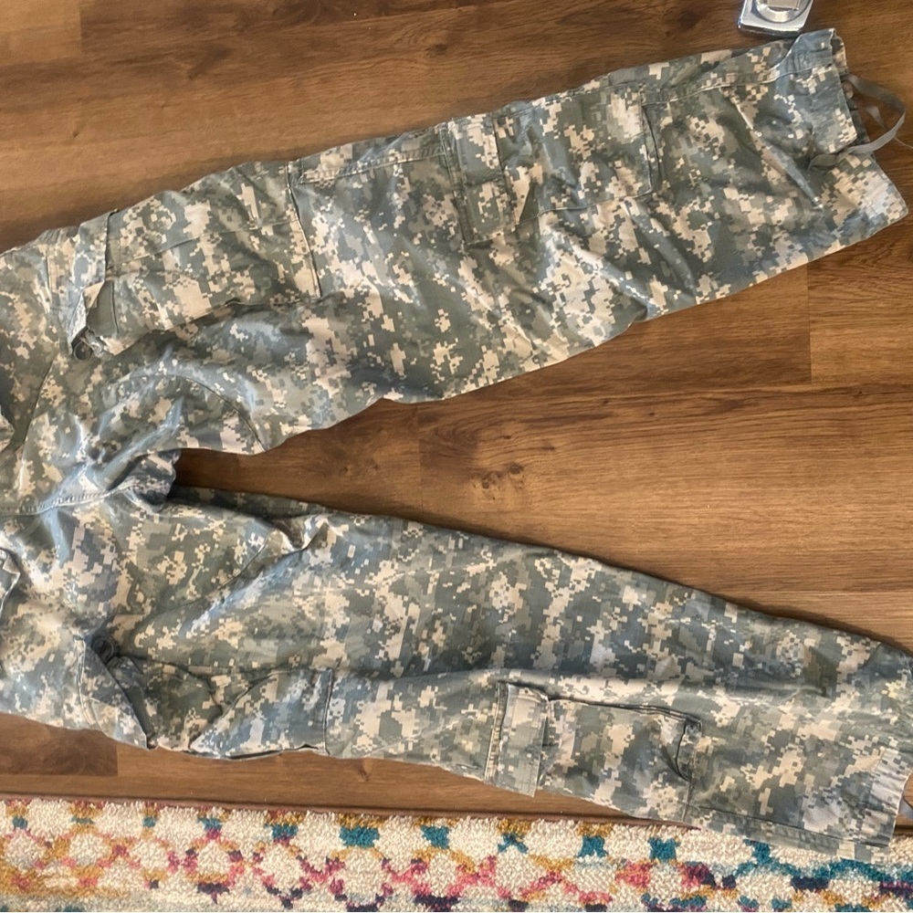 Army combat BDU pants size small regular digital Camoflauge see tag for size - Picture 4 of 7